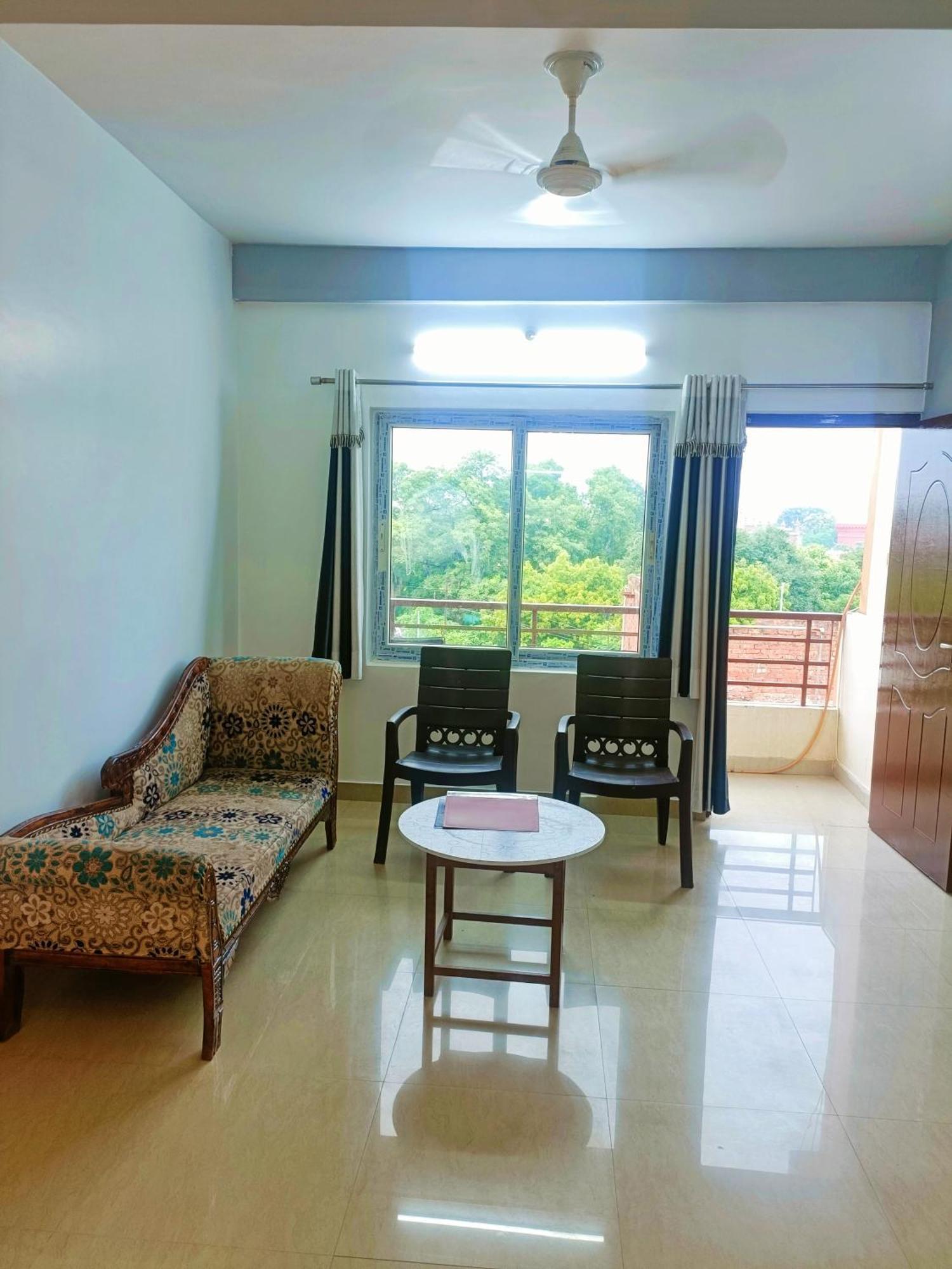 Pretty Garden View Apartment 3Bhk Furnished Flat Near Kashi Vishwanath Temple Варанаси Экстерьер фото